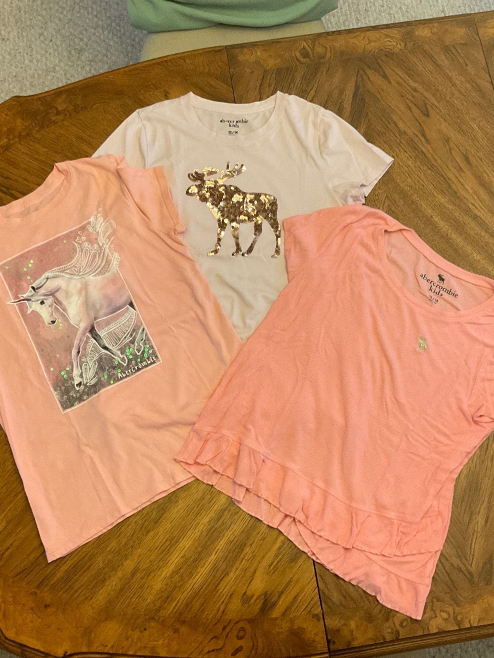 🦄 Abercrombie kids - adorable girls shirts size 13/14